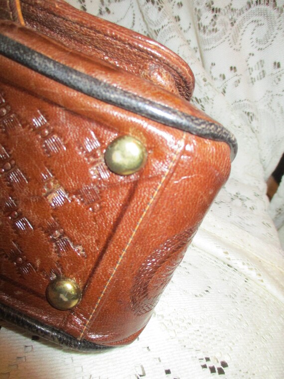 Tooled leather shoulder bag - image 8