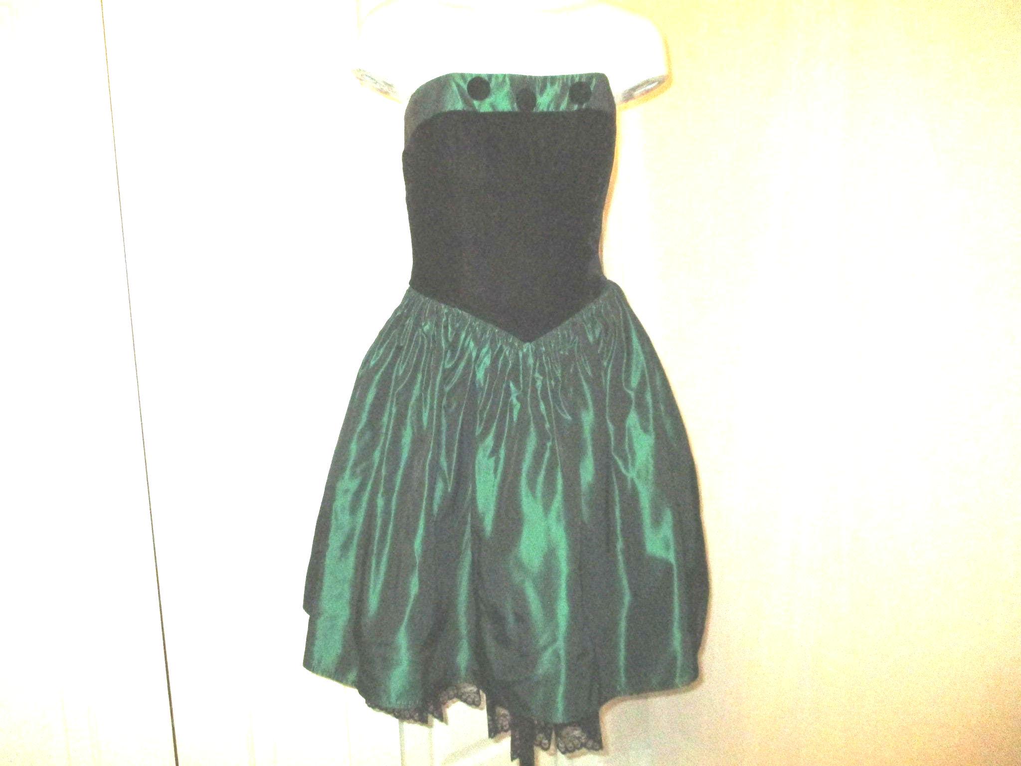 green fantasy dress 2000s Y2K Gunne Sax Strapless Aqua Iridescent Prom Dress with Shimmer –  HobbyBobbins