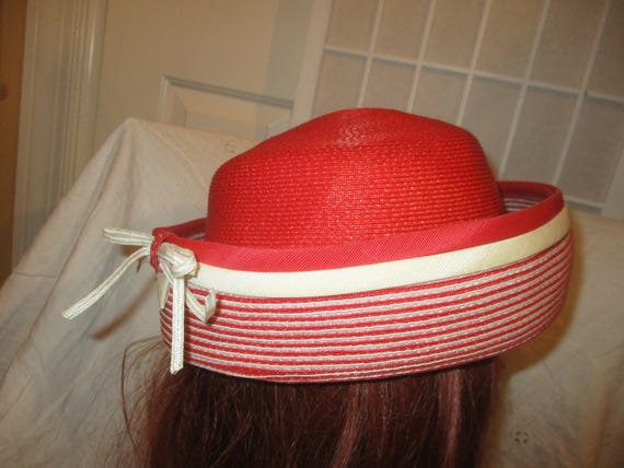 Tomte - Selma Red Hat main image 1