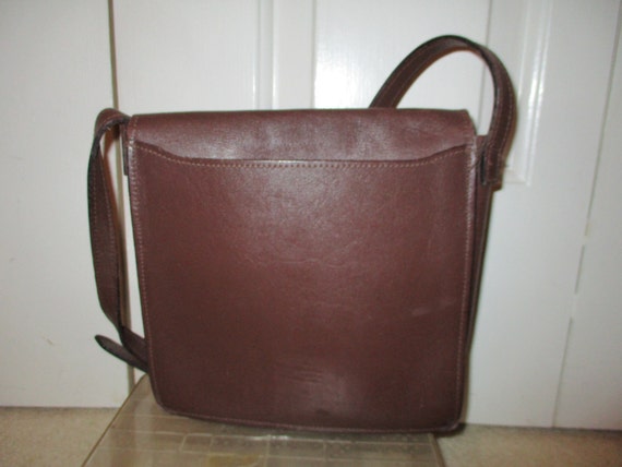 Vintage leather cross body/shoulder bag - image 3