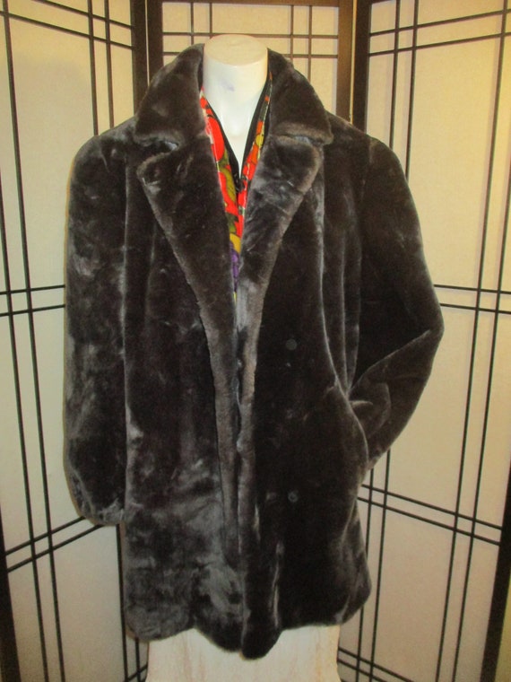 Jordache faux fur coat - image 8