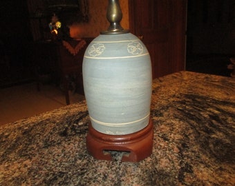 vintage Betsy Gray signed pottery lamp base