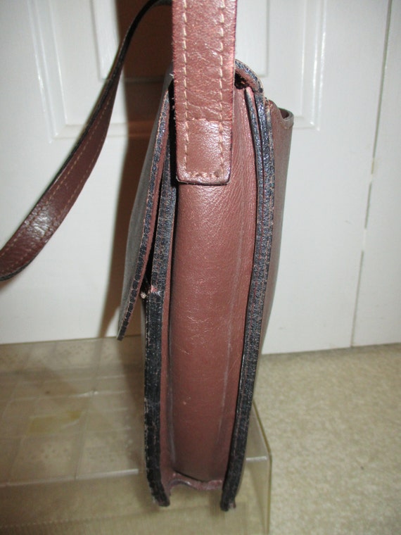 Vintage leather cross body/shoulder bag - image 4