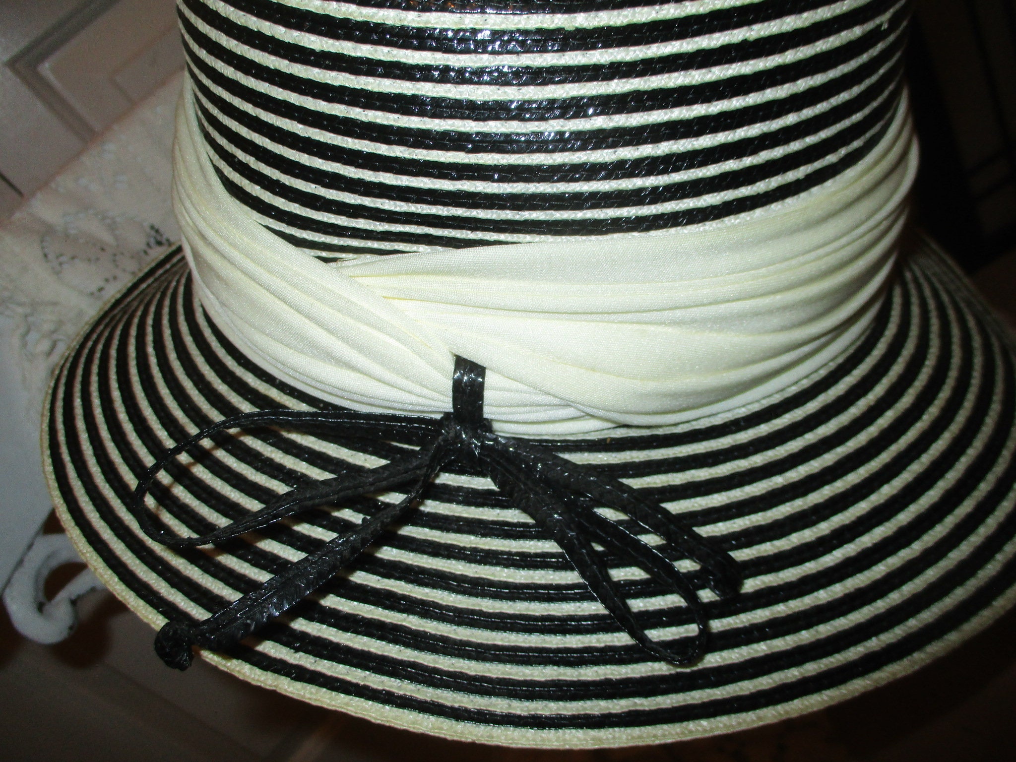 Adolfo II Straw Hat - Etsy display picture 2