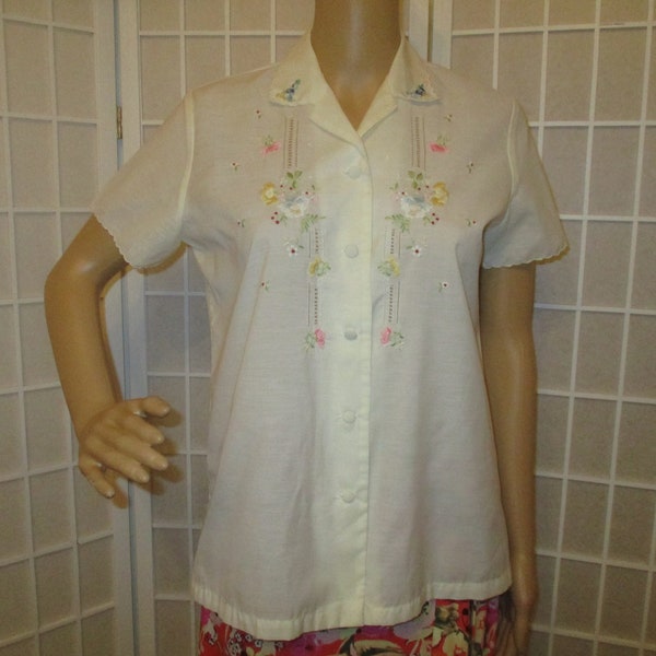 vintage Daffodil short sleeve embroidered button up blouse, shirt, top
