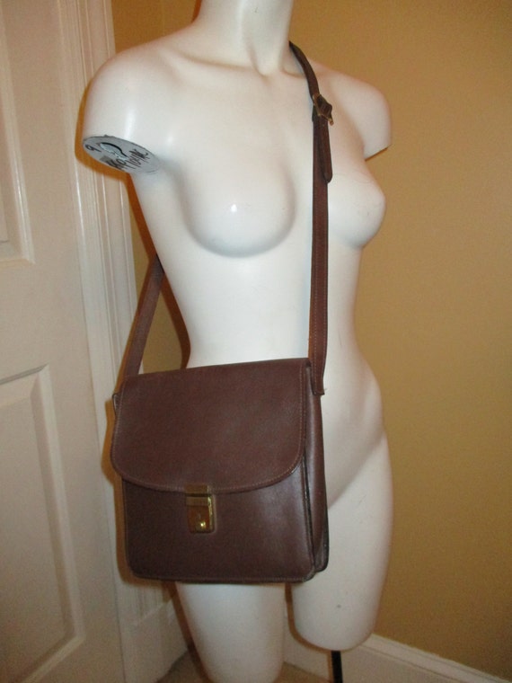 Vintage leather cross body/shoulder bag - image 2