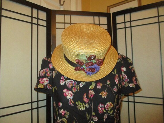 Straw boater hat with berries and purple flower - image 2