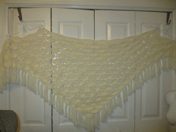 crocheted fringed shawl - image 6