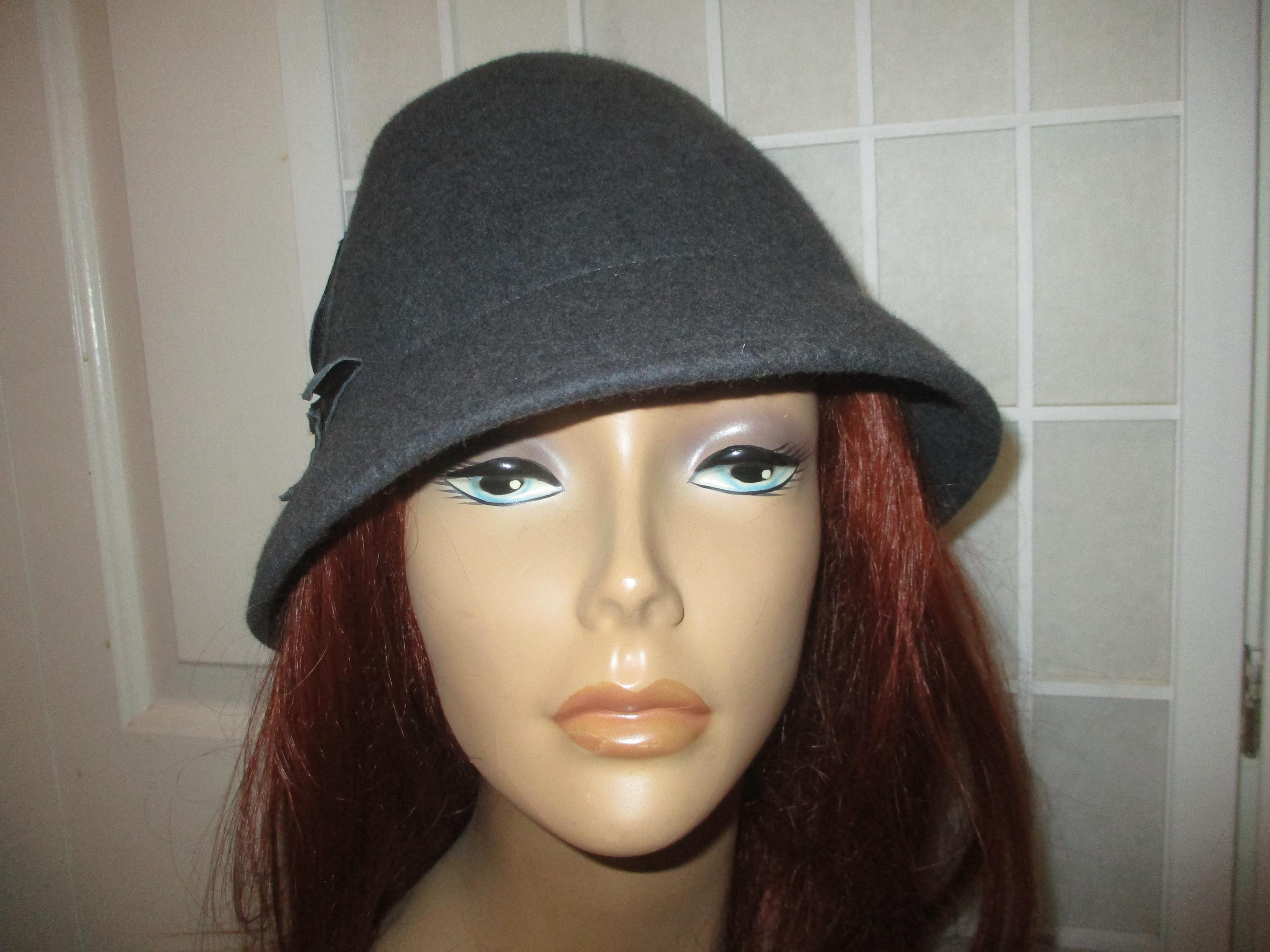 Ophelia Wool Felt Cloche Hat With Leather Trim - Etsy display picture 2