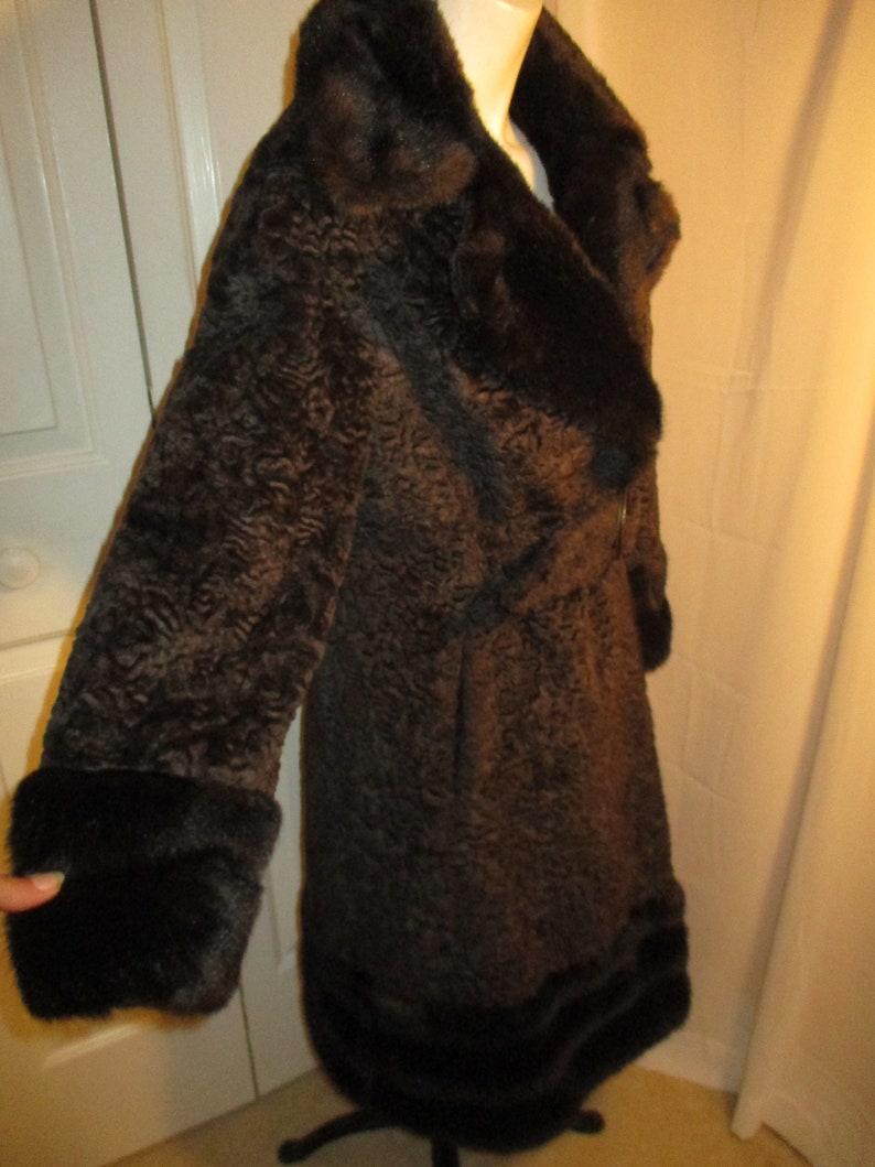 Borre sculpted velvet and faux fur coat