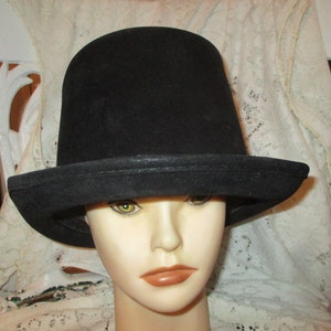 faux leather/suede top hat