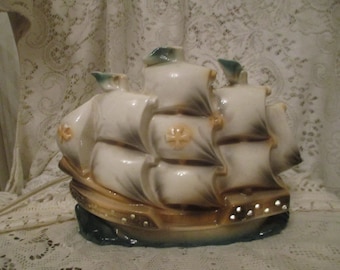 Lámpara de noche/TV con forma de barco de cerámica Tilso