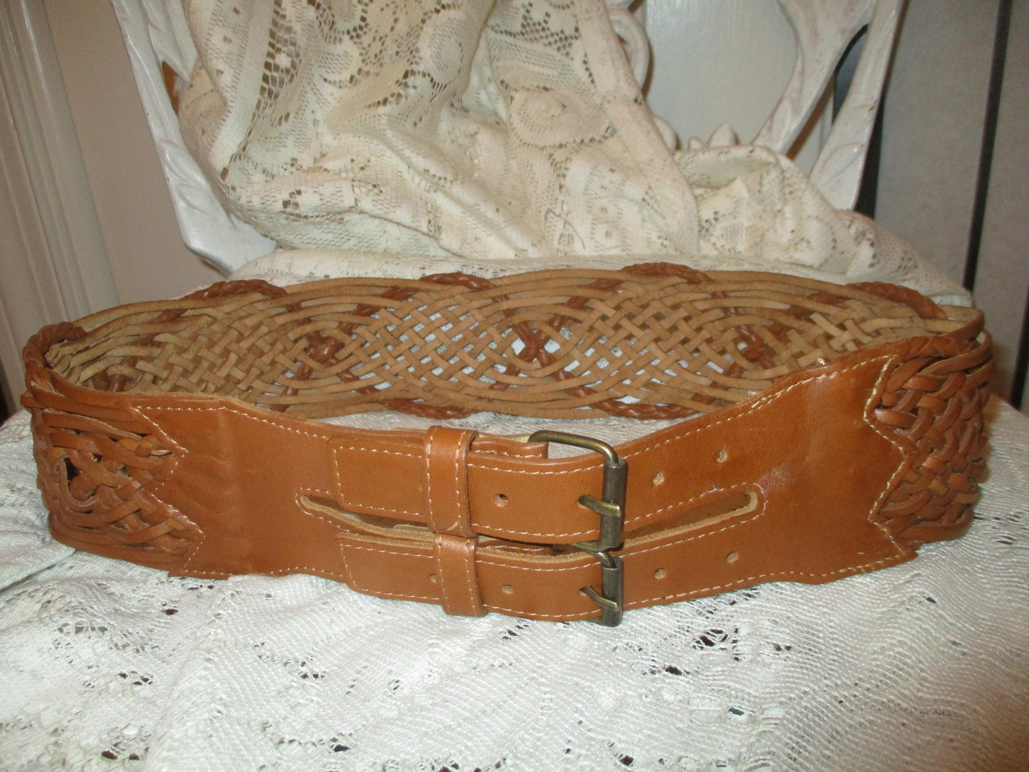Betsey Johnson Wide Woven Leather Belt Large - Etsy display picture 3