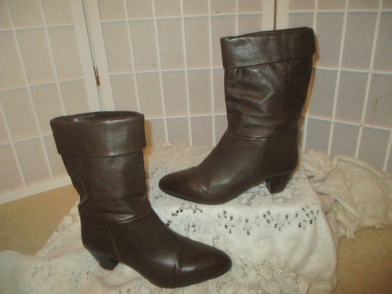 Showoffs leather mid calf/ankle boots size 9 - image 3