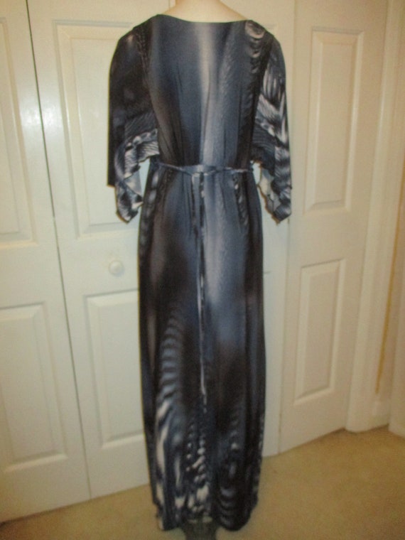 Carole Little flutter sleeve knit maxi dress - image 5