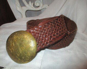 Vintage Wide Woven Boho Leather Belt With Etched Brass  display picture 2