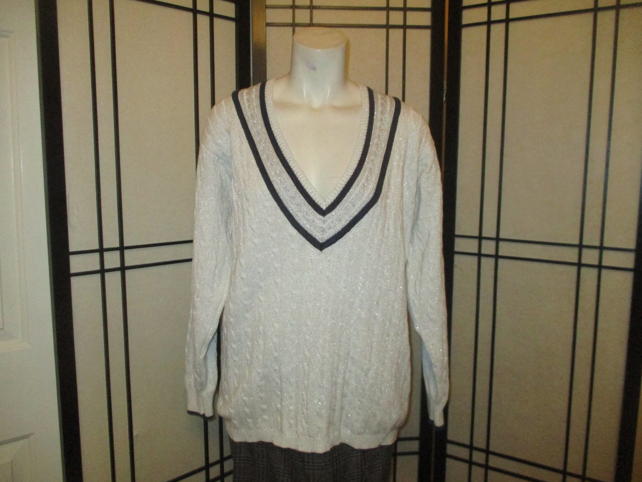 Liz Claiborne Cotton Cable Knit V Neck 