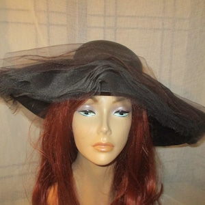 Saks Fifth Avenue wide brim tulle derby hat