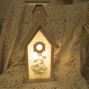 lighted birdhouse accent light