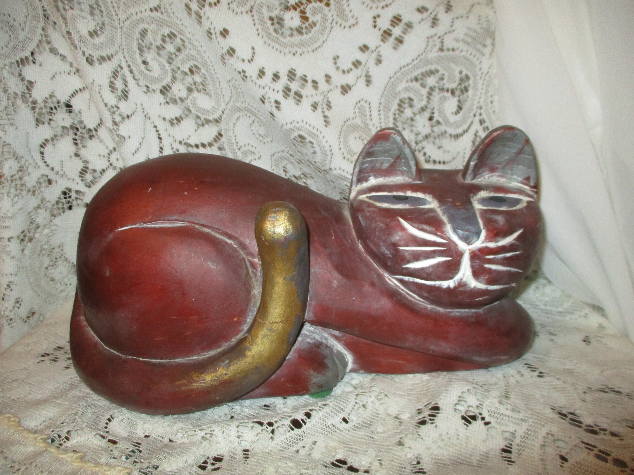 手彫りの木の民芸品猫 - Etsy 日本