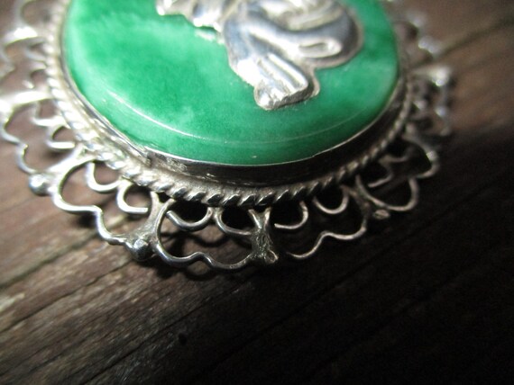 Mexican silver siesta pin with green stone - image 3
