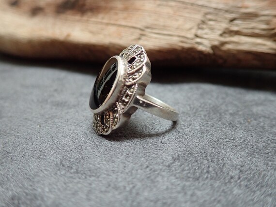 Vintage Sterling Silver Black Onyx /& Marcasite Pointed Ring Size 7