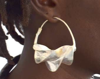 Fulani silver earrings, ethnic jewel of Mali in brass, traditional handicraft