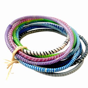 African bracelets in a pack of 10 rush waterproof and multicolored in plastic of recycled flip flops