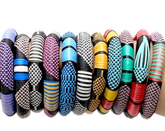 African bangles handcrafted with recycled and woven plastic, solidarity bracelets in different colors