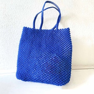 Handgefertigte Tasche aus blauem Makramee-Gewebe – Einzigartige und minimalistische Handtasche aus Nylon-Angelschnur gewebt
