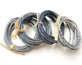 Waterproof bracelets in packs of 10 plastic bracelets from recycled flip-flops, summer jewelry or stackable African ethnic rushes