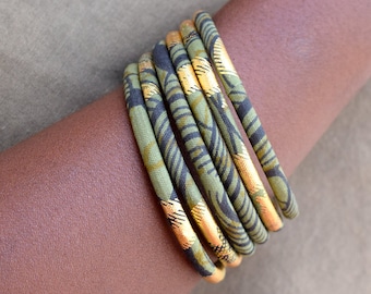 Ankara bangles in set of 3 bangles or by the piece, fine bracelets small or big size, nice ethnic chic African jewelry in gold African wax