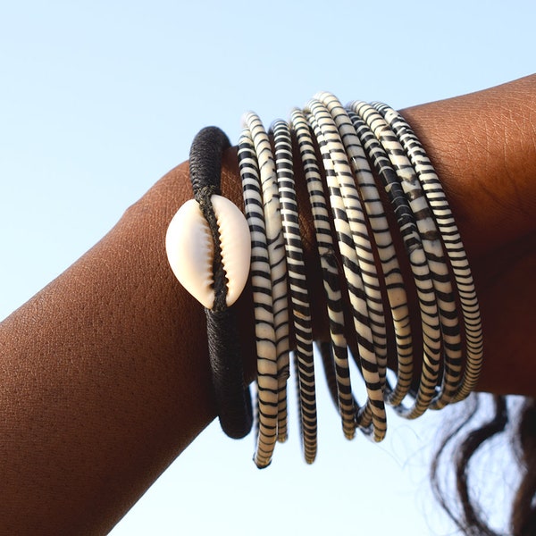 Bracelets waterproofs en lot de 10 bracelets en plastique de tongs recyclées, bijou d'été ou joncs ethnique Africains empilables