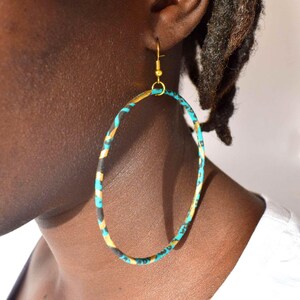 Hoop earrings, gold-toned turquoise Ankara fabric, 18k gold-plated hooks – African ethnic jewelry image 6