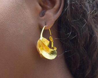 Ethnic hoop earrings in gold-plated brass, Fulani Fulani craft jewellery, size M