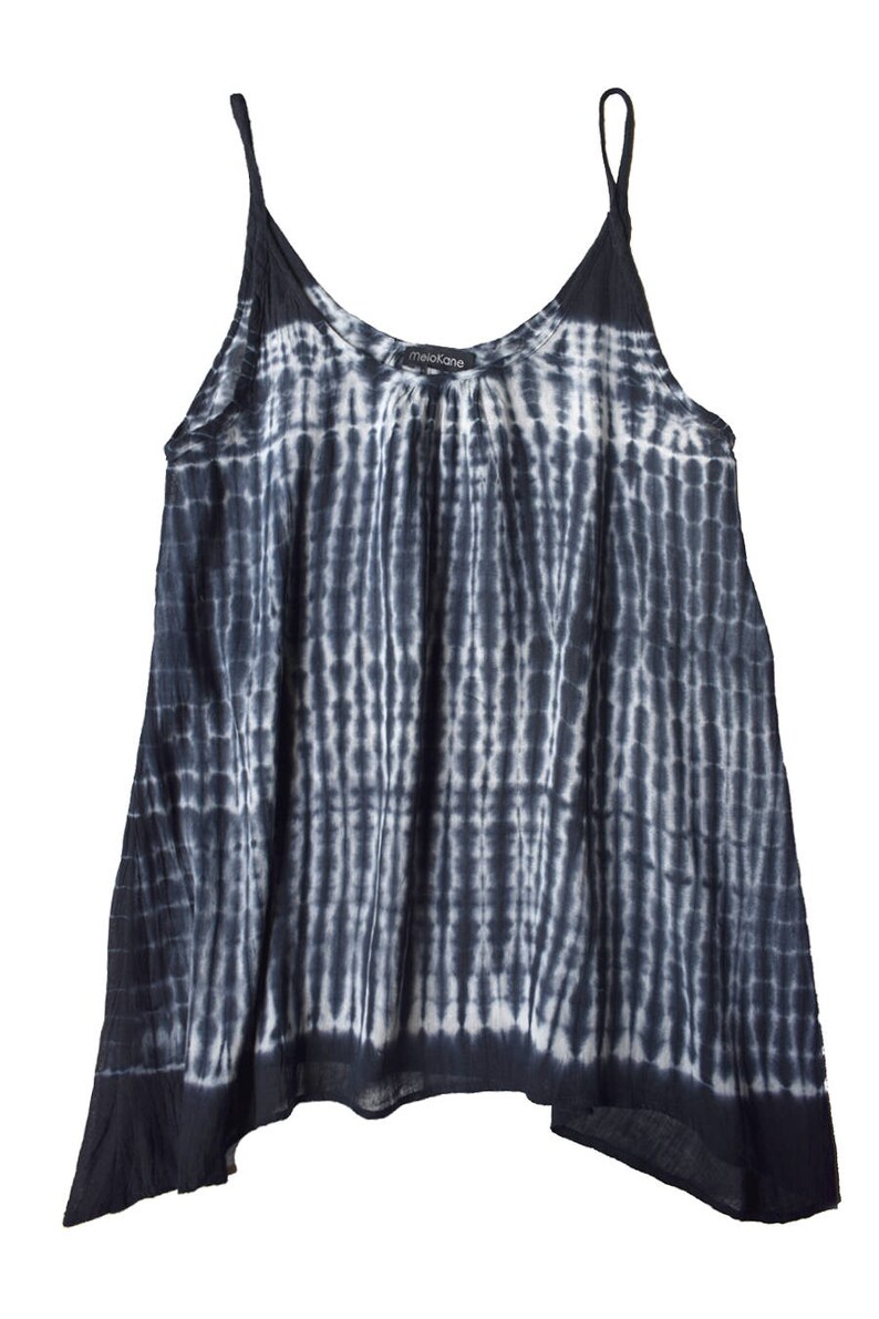 Tie-and-Dye-Tanktop aus türkisblauem Voile aus afrikanischer Baumwolle, ein handgefärbtes Sommertop: Das Boho-Essential für den Sommer Bild 6