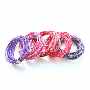 African bracelets in recycled plastic or lot of fine waterproof rushes for the summer, a chic ethnic jewel in several colors pink tones