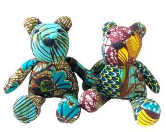 Ours fait-main en patchwork de coton wax Africain tons bleu turquoise, petit ourson en wax imprimé Ankara, jolie decoration chambre enfant