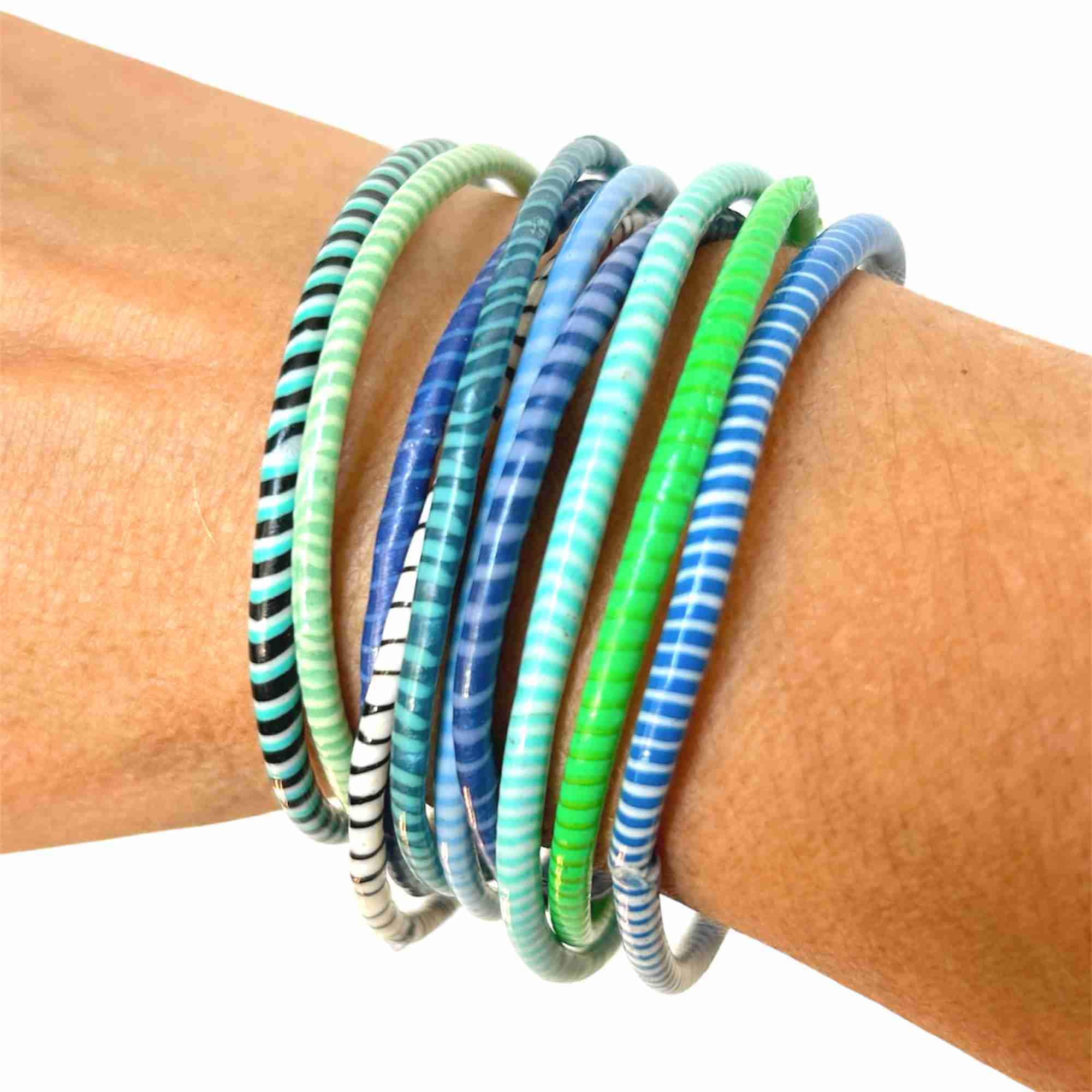 Bracelet Fantaisie Tressé En Simili Cuir Multicolore - Blanc, Orange, Jaune | Neuf Avec étiquettes, Unisexe
