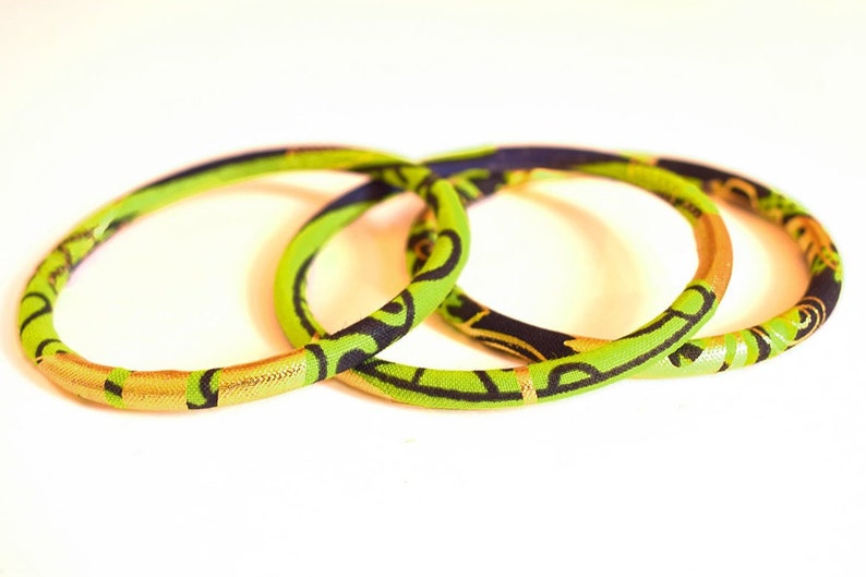 Ankara bangles, ethnic wax jewel in two sizes, matching bracelets in gold/green colors image 10