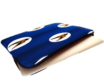 Quilted Ankara laptop bag, blue "Speed Bird" pattern, African laptop sleeve for Macbook or similar,
