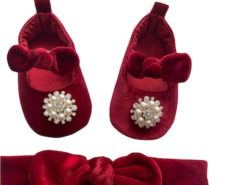 Ensemble bandeau et chaussures pour bébé en velours rouge : nœud bordeaux, grappe de perles