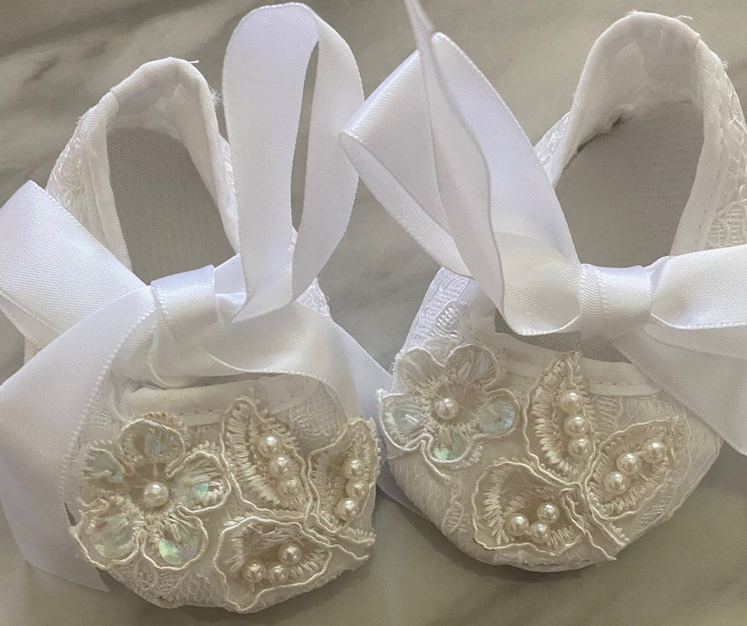 White Lace Baby Shoes: Christening, Baptism, Newborn Crib Shoes - Etsy