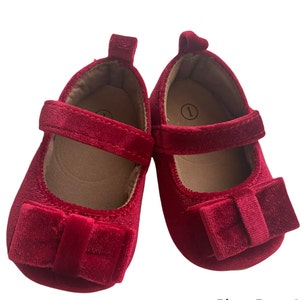 Rote Babyschuhe aus Samt, Burgunderrote Prinzessin Schleifenschuhe, Ballerina Samtschuhe.
