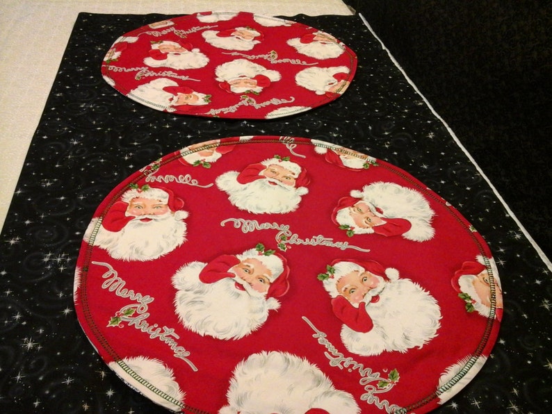 Round Reversible Placemats Vintage Santa on Red & Holiday Etsy