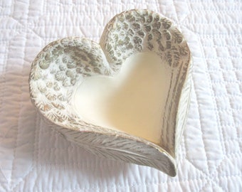 Vintage Feathery Heart Ring Dish by Midwest Cream and Gold Clay Ring Dish Valentine Dish GIfts for Her Romantic Gift