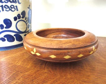 Vintage Small Wooden Bowl with Inlay: Mid-Century Decor
