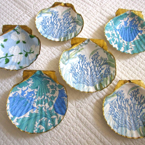 Vintage Decoupage Scallop Shell Ring Dish: Blue White, Gold Trim