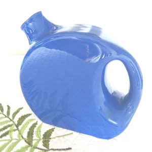 Vintage Universal Pottery Refrigerator Pitcher: Blue Ceramic Oxford Ware