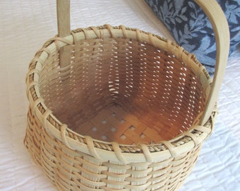 Vintage Large Basket Gathering Basket Reed Basket Oak Swivel Handle Basket Handwoven Basket Wood Bottom Basket Nantucket Basket